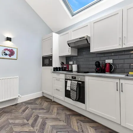 Newly Renovated 1Bd Flat Perfect For Travellers Apartment Romford Exterior photo
