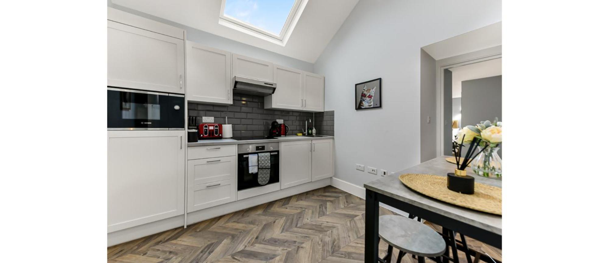 Newly Renovated 1bd Flat Perfect For Travellers * Romford